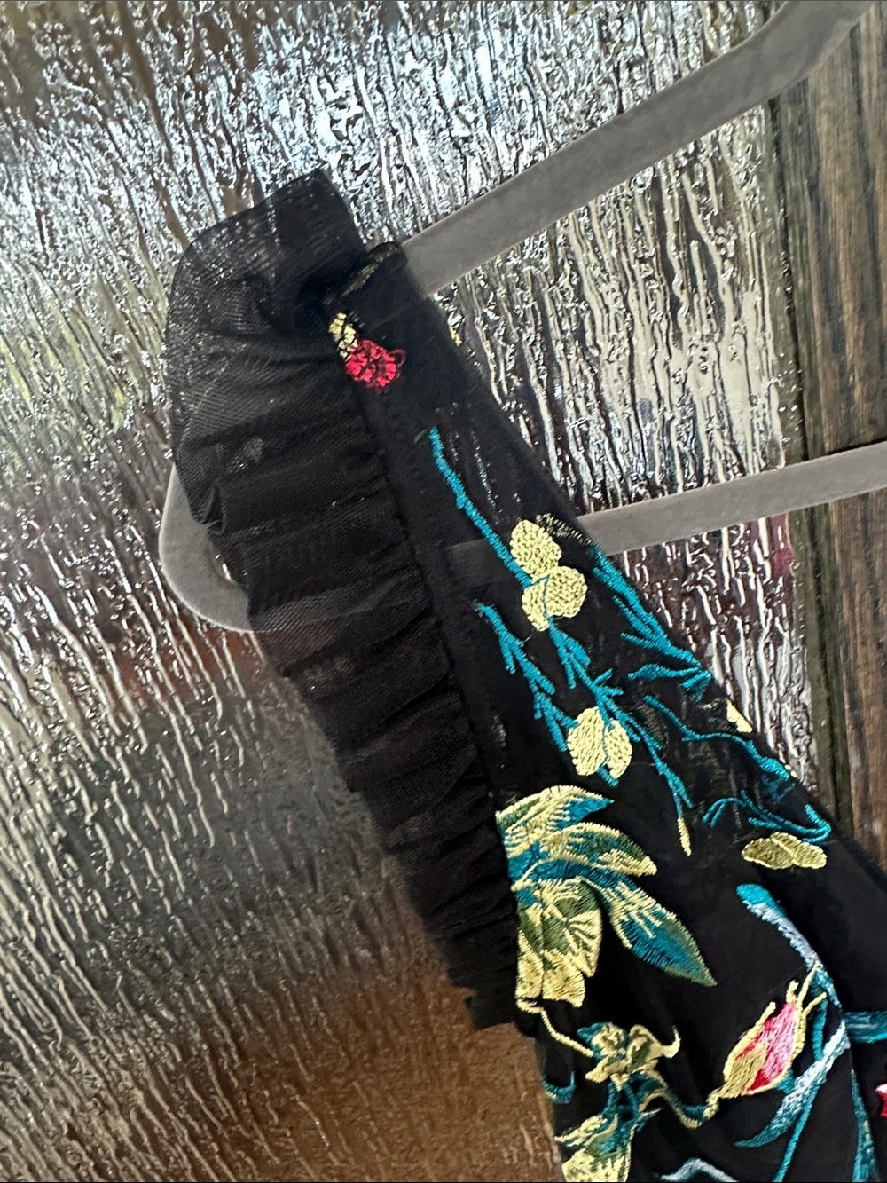 Mac Duggal Black Floral V-Neck Evening Gown with flutter sleeves size 6. NWT - Picture 10 of 15